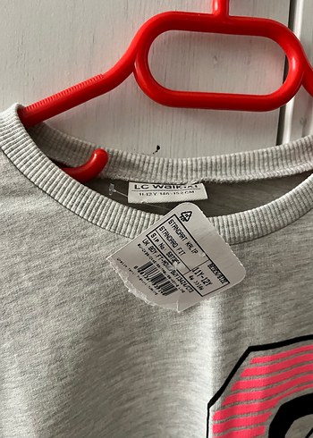 Kız Çocuk Etiketli Gri Uzun Kollu Baskılı Tişört - Görsel 3