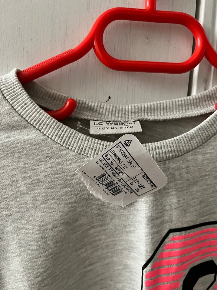 Kız Çocuk Etiketli Gri Uzun Kollu Baskılı Tişört - Görsel 3