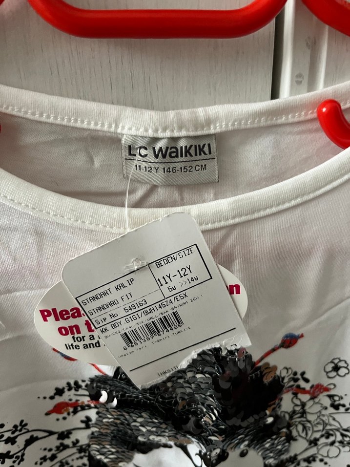 Kız Çocuk Etiketli Kısa Kollu Tişört - Görsel 2