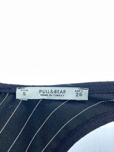 s Beden siyah Renk Pull and Bear Kısa Salopet %70 İndirimli.