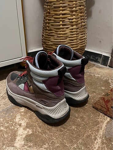 40 Beden çeşitli Renk Skechers Waterproof Bot