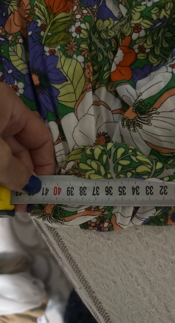 Bohem Çok Renkli Midi V Yaka Elbise - Görsel 5