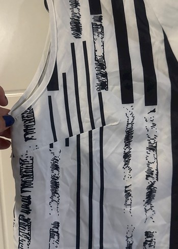 Kadın V Yaka Pilili Midi Bluz - Görsel 3