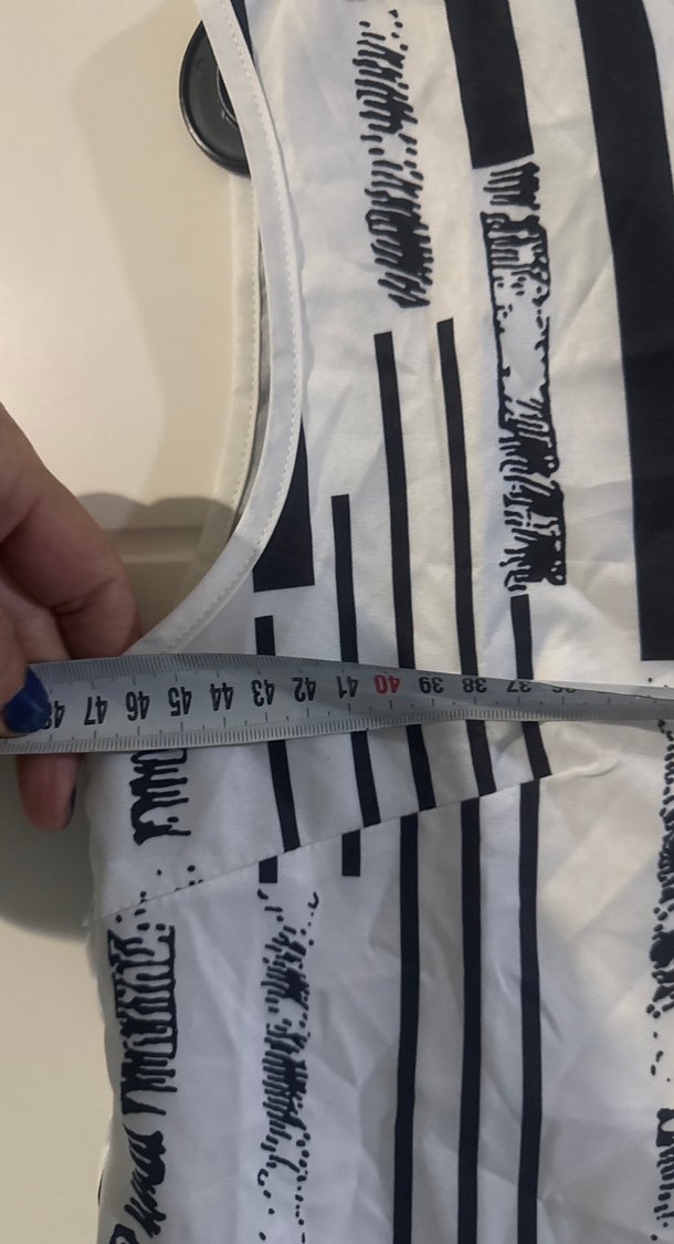 Kadın V Yaka Pilili Midi Bluz - Görsel 4