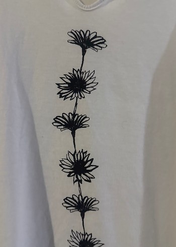 V Yaka Çiçek Baskılı Beyaz Kadın Atlet - Görsel 2