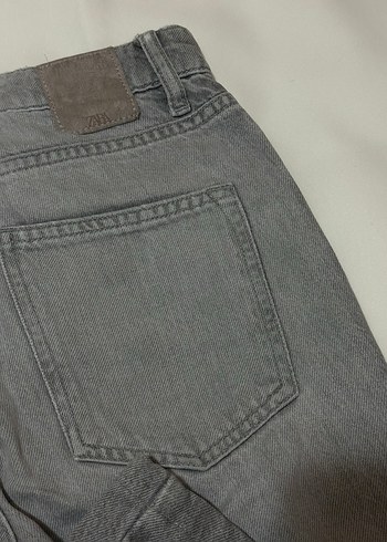 Zara Gri Düğmeli Kadın Jean - Görsel 6