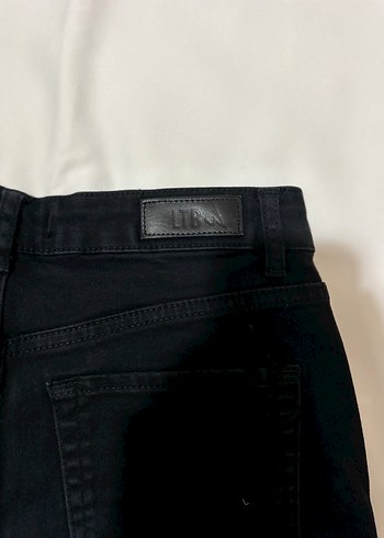 LTB Siyah Kadın Mini Denim Şort - Görsel 3