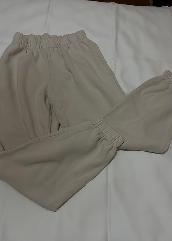 Siyah Ve Krem Kadın Rahat Kesim Eşofman Altı - Görsel 3