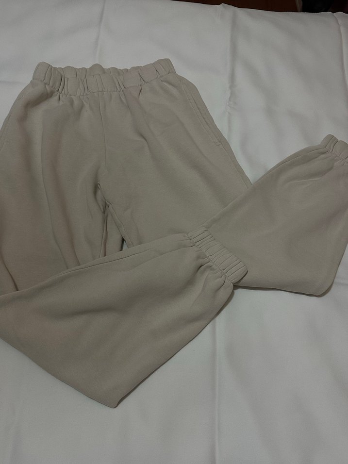 Siyah Ve Krem Kadın Rahat Kesim Eşofman Altı - Görsel 3