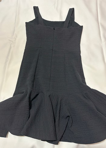 ADL Siyah Midi Fırfırlı Kolsuz Elbise - Görsel 2