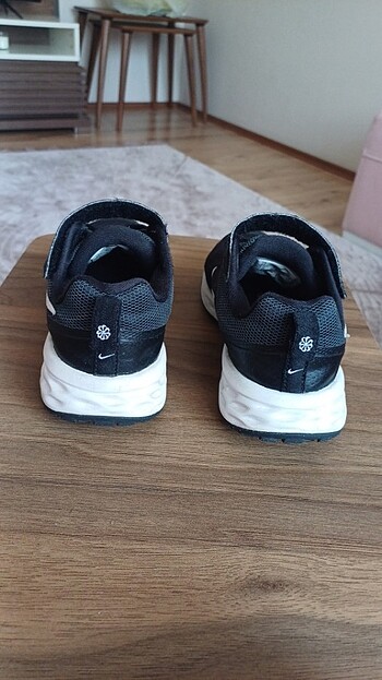 32 Beden Nike spor ayakkabi