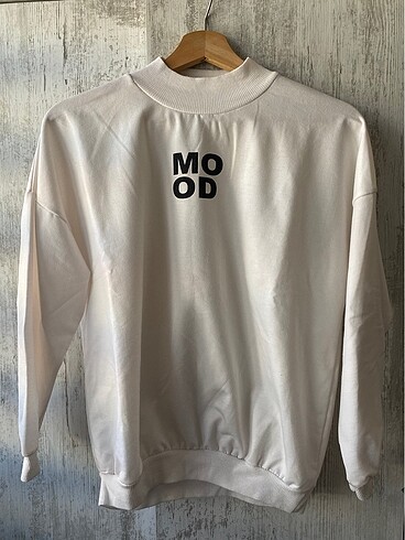 Yarım Boğazlı Sweatshirt