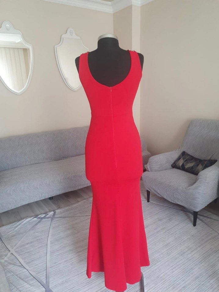 Kırmızı Boncuk Detaylı Uzun Abiye Elbise - Görsel 3