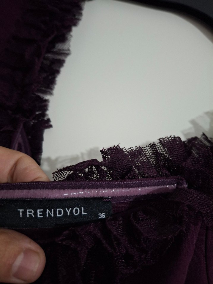 Mor V Yaka Fırfırlı Midi Elbise - Görsel 2