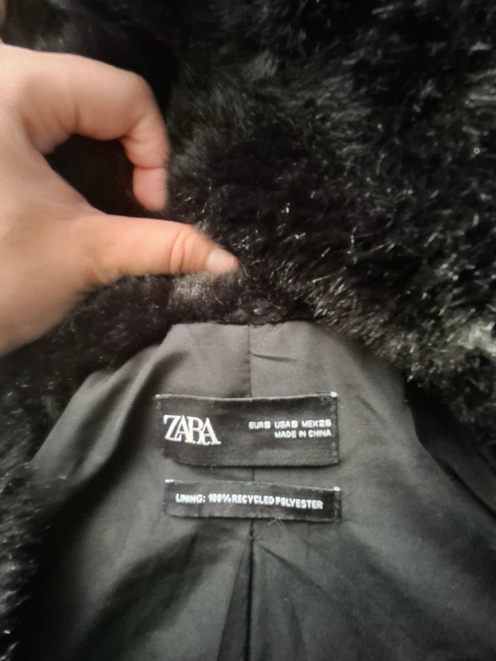 Kapüşonlu Siyah Kadın Kürk Mont - Görsel 4