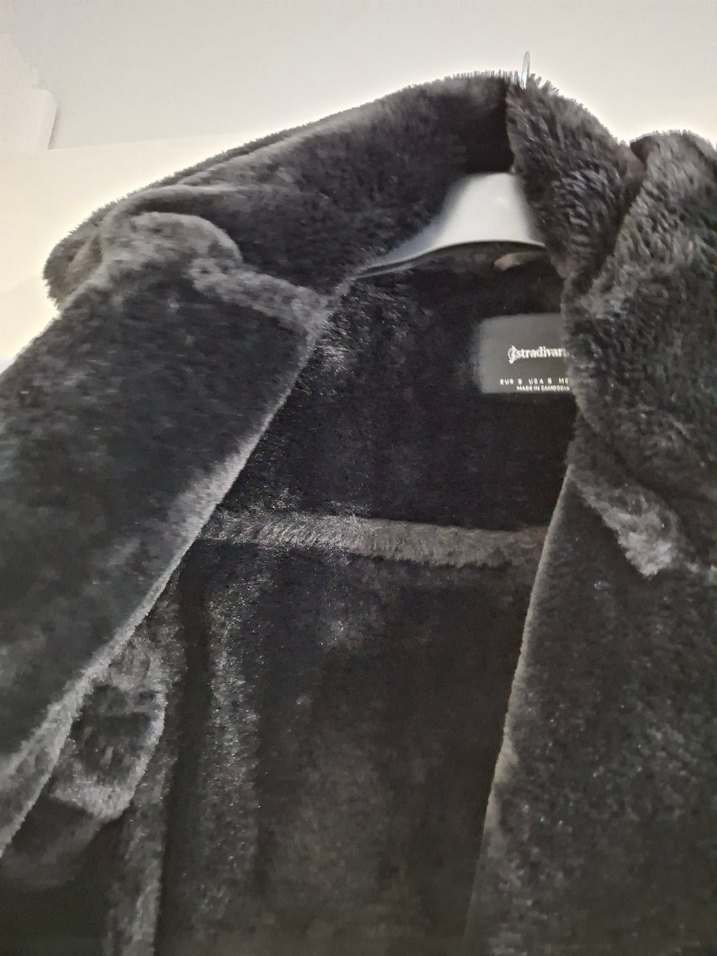 Siyah Kürklü Kadın Midi Ceket - Görsel 4