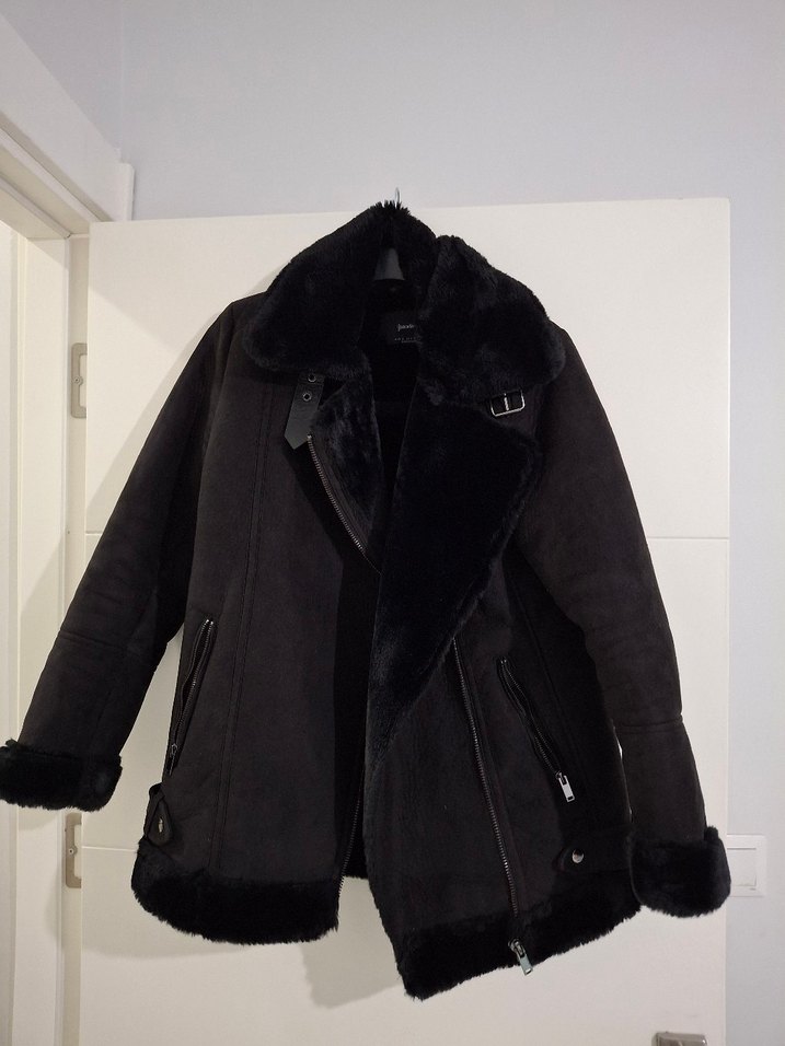 Siyah Kürklü Kadın Midi Ceket - Görsel 2