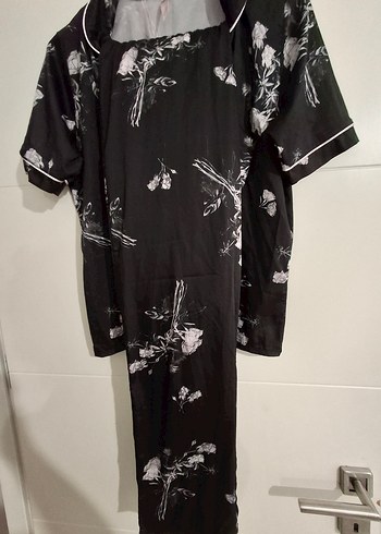 Düğmeli Siyah Desenli Kadın Gömlek - Görsel 5