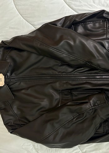 m Beden Stradivarius Kadın Siyah Deri Ceket