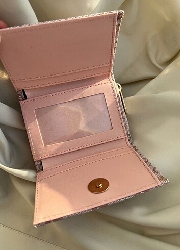 Guess Yeni ürünler