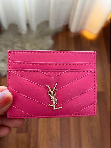 Beden pembe Renk YSL kartlık