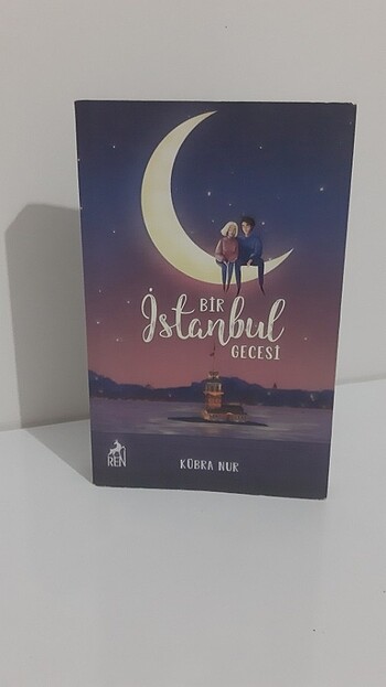 Bir İstanbul Gecesi kitap