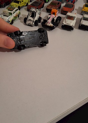 Hot Wheels Siyah Oyuncak Kamyonet - Görsel 3