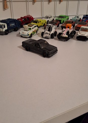 Hot Wheels Siyah Oyuncak Kamyonet - Görsel 2