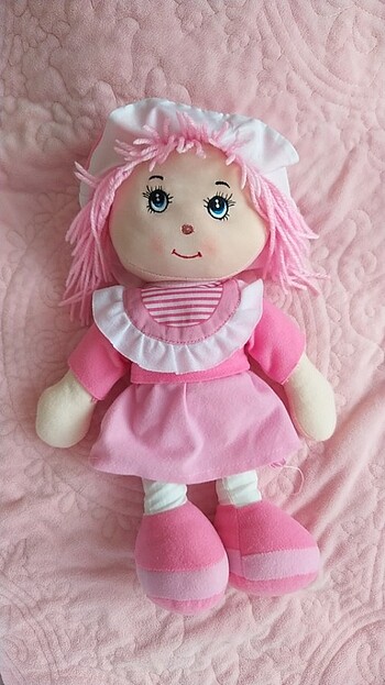 Pembe saçlı bebek