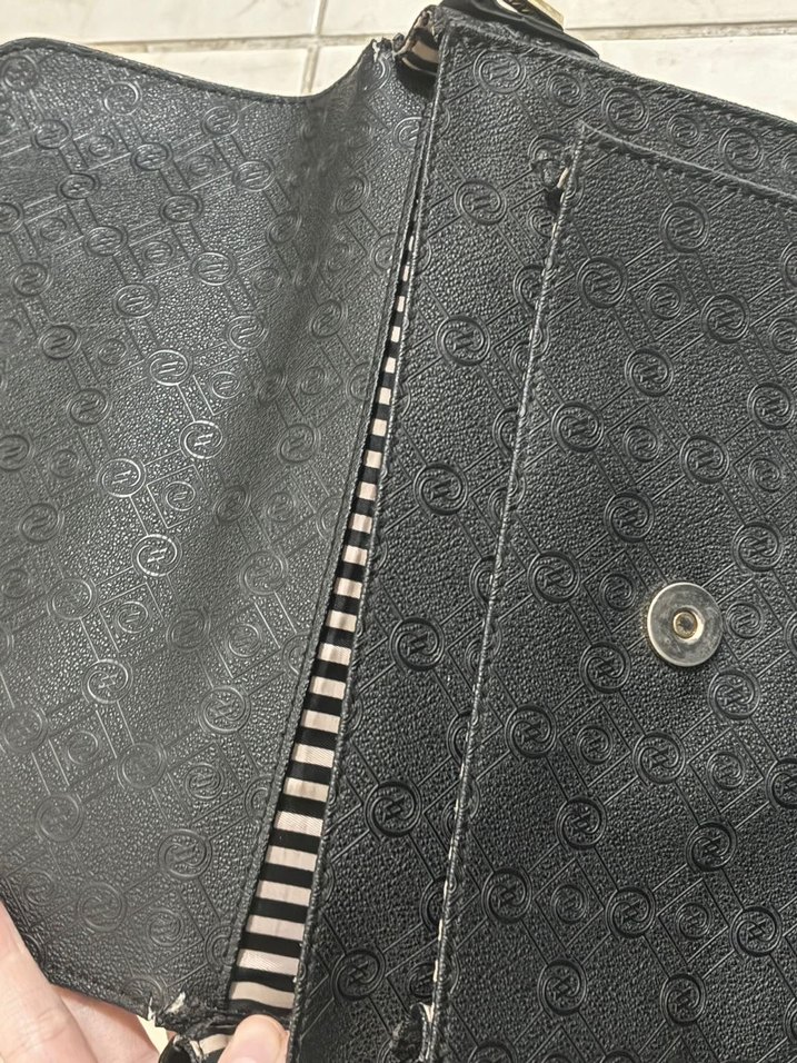 Vakko Siyah Deri Tokalı Kadın Çanta - Görsel 4