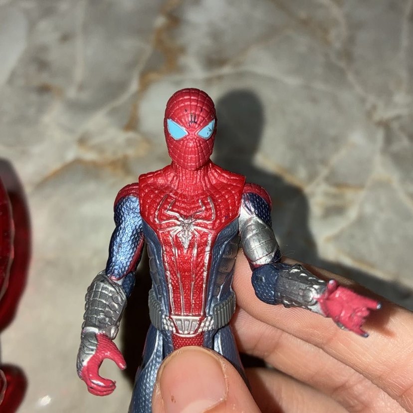 Kırmızı-Koyu Örümcek Adam Aksiyon Figürü - Görsel 3
