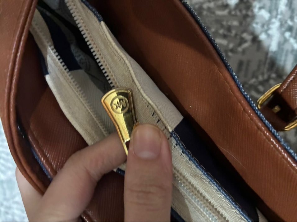 Michael Kors Deri Kahverengi Tokalı Çanta - Görsel 4