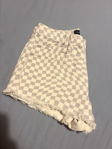 Aeropostale Aeropostale lila beyaz dama desenli vintage şort