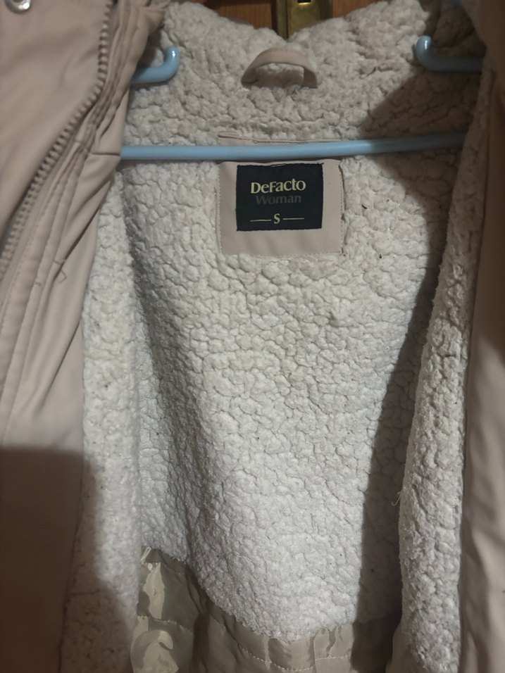 Bej yagmurluk/mont - Görsel 5