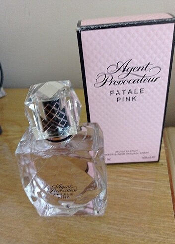 Fatale Pink 100 ml parfüm EDT