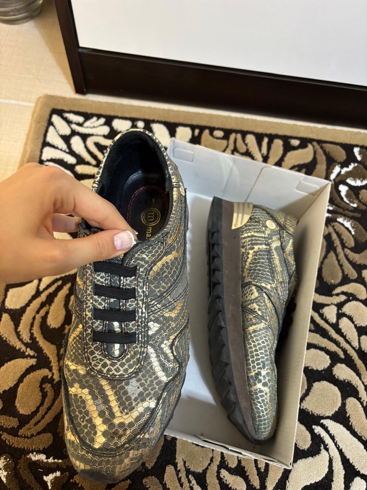 Desenli Kadın Spor Ayakkabı - Görsel 2