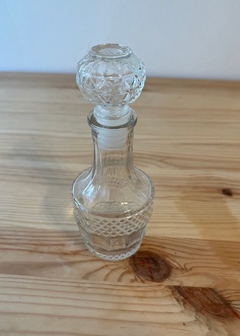 Beyaz Kristal kesim şişe