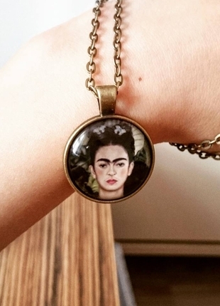 Frida Kahlo Kolye