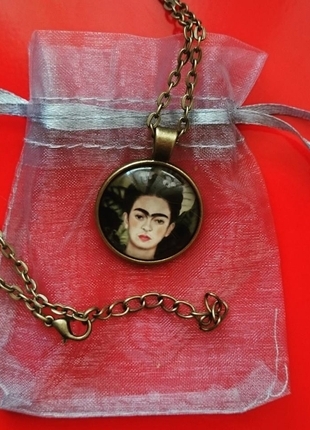 m Beden Frida Kahlo Kolye
