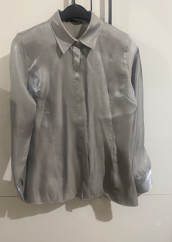 Gri Saten Düğmeli Kadın Gömlek - Görsel 3