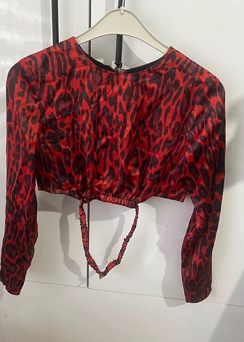 Kırmızı Leopar Desenli Deri Halter Yaka Bluz - Görsel 6