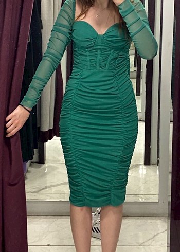 Drapeli Uzun Kollu Yeşil Kadın Abiye Elbise - Görsel 3