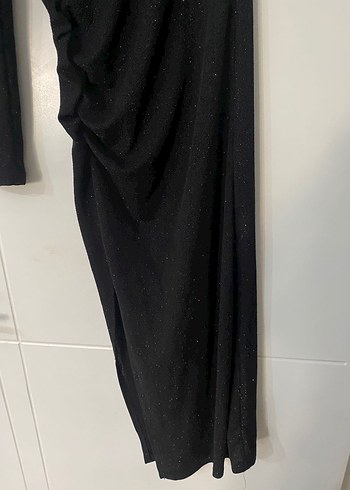 Tek Kollu Siyah Drapeli Uzun Elbise - Görsel 6