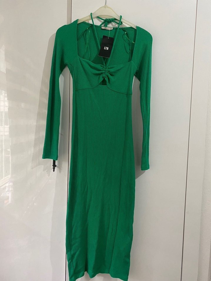 Yeşil V Yaka İnce Askılı Uzun Triko Elbise - Görsel 5