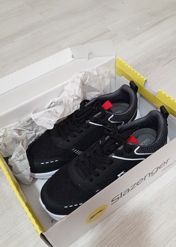 Slazenger Unisex Siyah Spor Ayakkabı