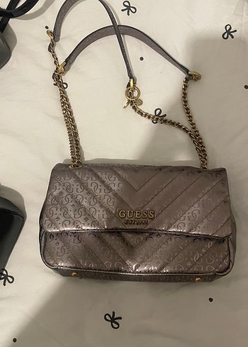 Guess ürünü