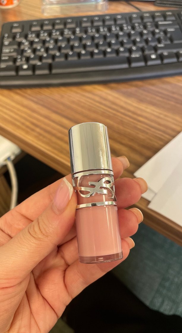 YSL Pudra Pembe Dudak Parlatıcısı — görsel 4/4