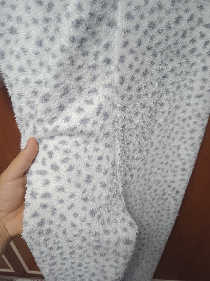 Gri Leopar Desenli Kız Çocuk Tulum Pijama - Görsel 4