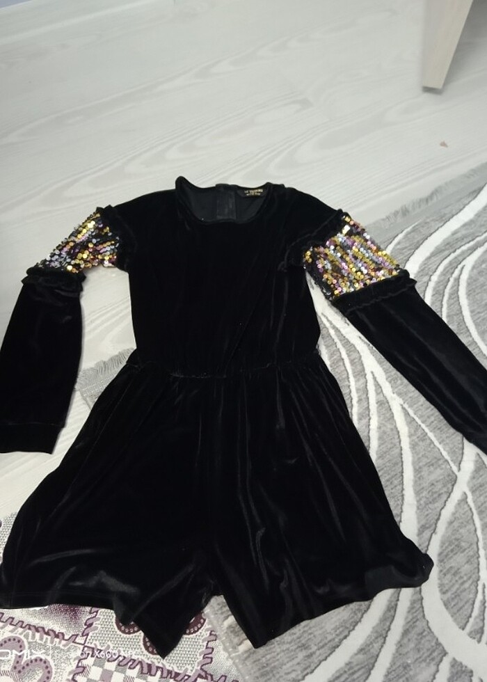 11/12 yaş kadife tulum ve şortlu etek - Görsel 4