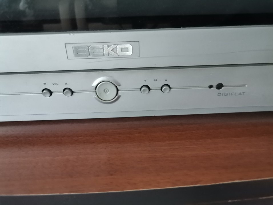 Renkli geniş ekran televizyon - Görsel 4